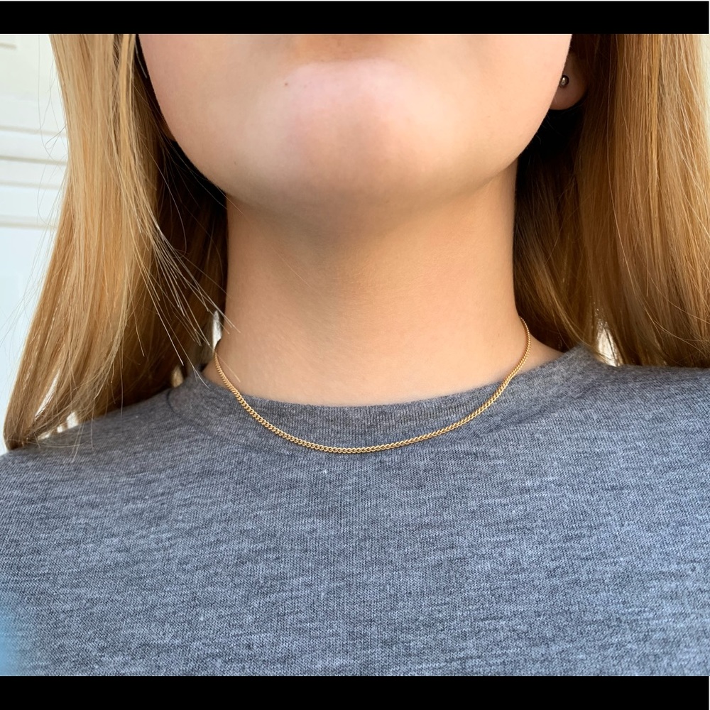 Gold chain choker